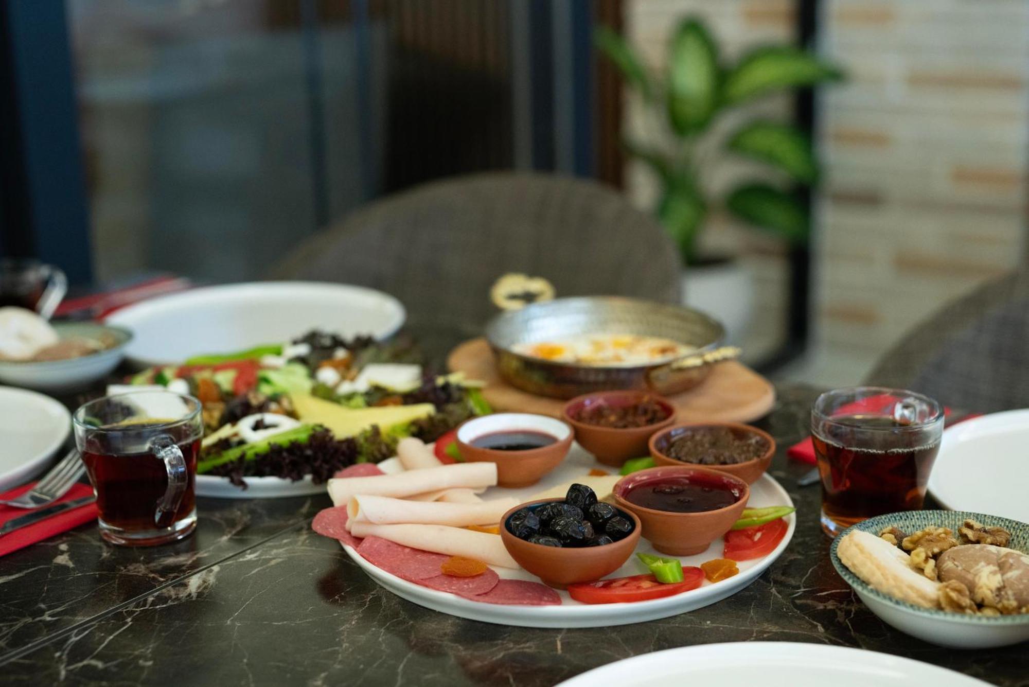 Rubby Hotel Kadikoey Istanbul Exterior foto